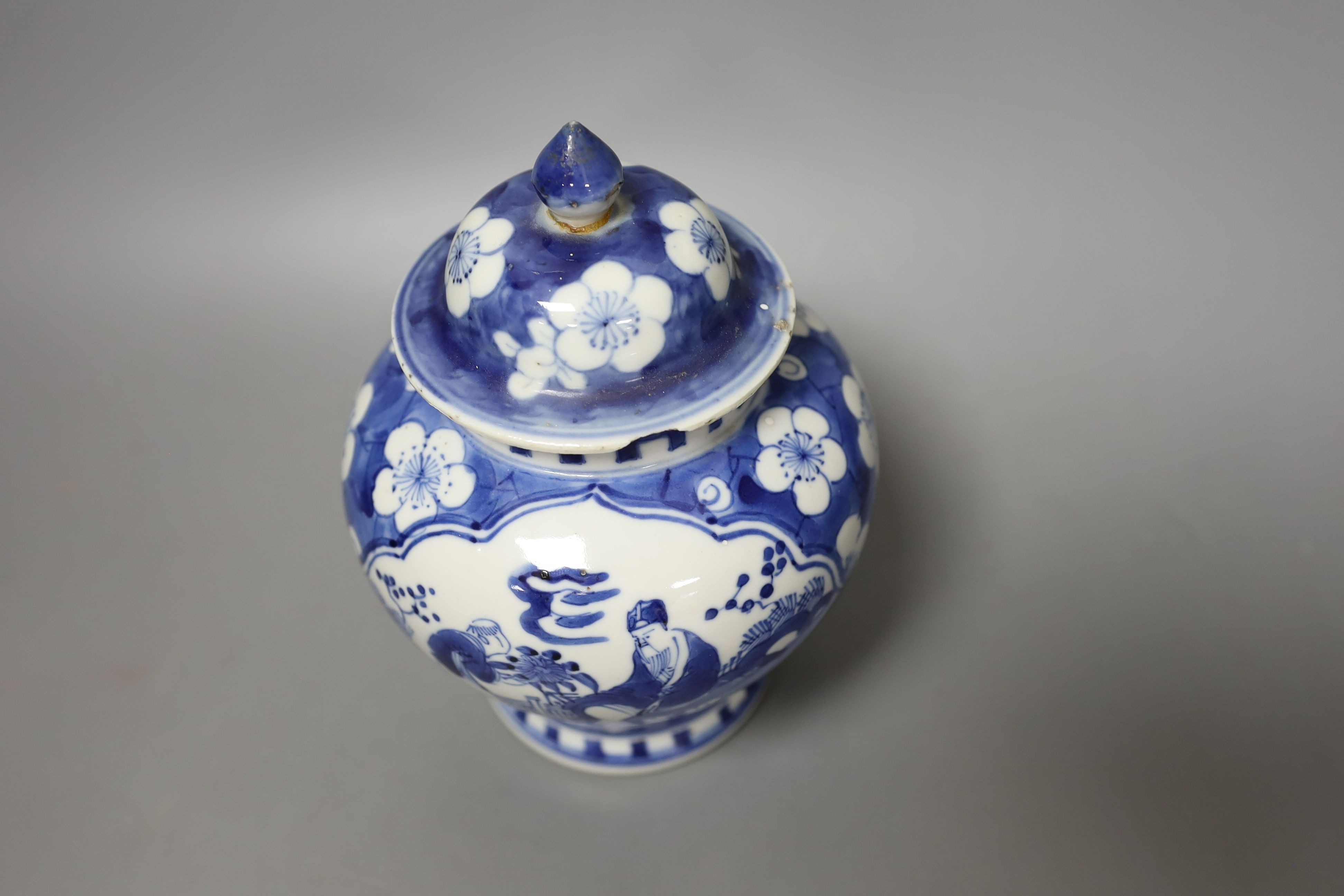 A Chinese blue and white jar and cover, Kangxi mark, 19th century - 18.5cm tall